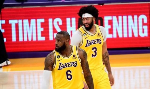 开云官网-5大新援改变湖人面貌！魔鬼赛程来临：直面10场硬仗