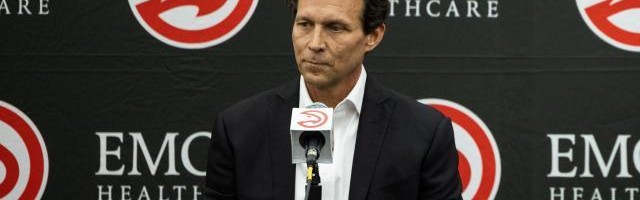 开云APP-正式亮相老鹰！施耐德：季中上任有挑战 这里适合我