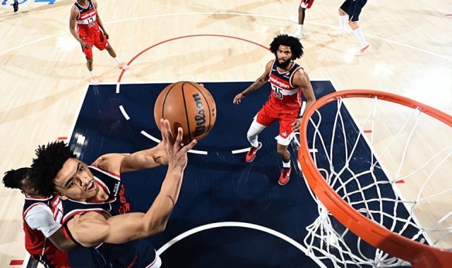 kaiyun-缺乏特点！快船锋线新秀最近一段时间的状态逐渐开始平庸起来了？