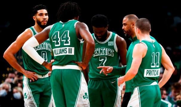 开云入口-绿军阵容已接近完美？交易特例到期补强该如何入手